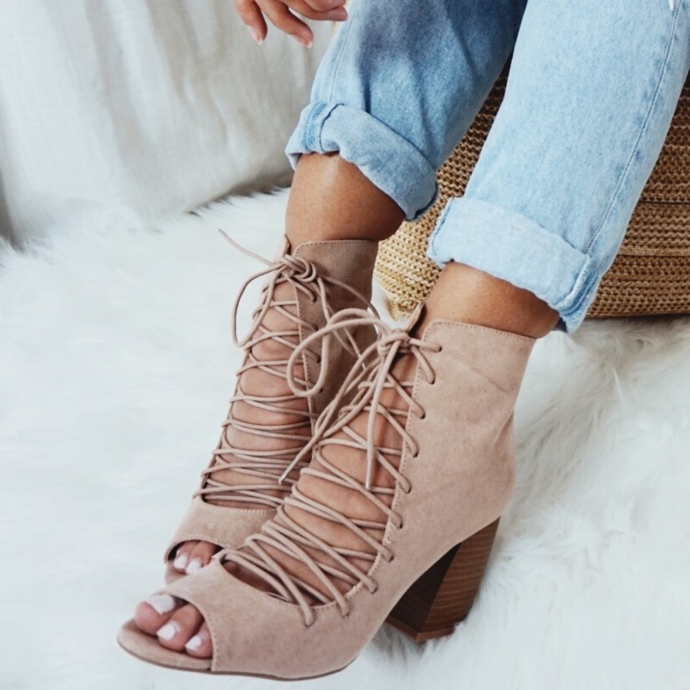 •LAST PAIR//Capri Lace Up Booties• - Picture 4 of 8